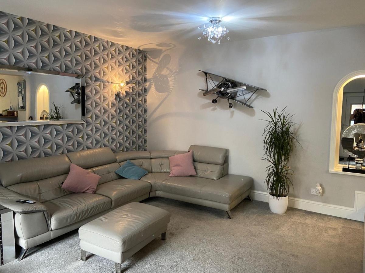 Loveliest Homes Paignton - Casa Marina - 3 Bed, 2 Bathroom House, Balcony, Parking Eksteriør bilde